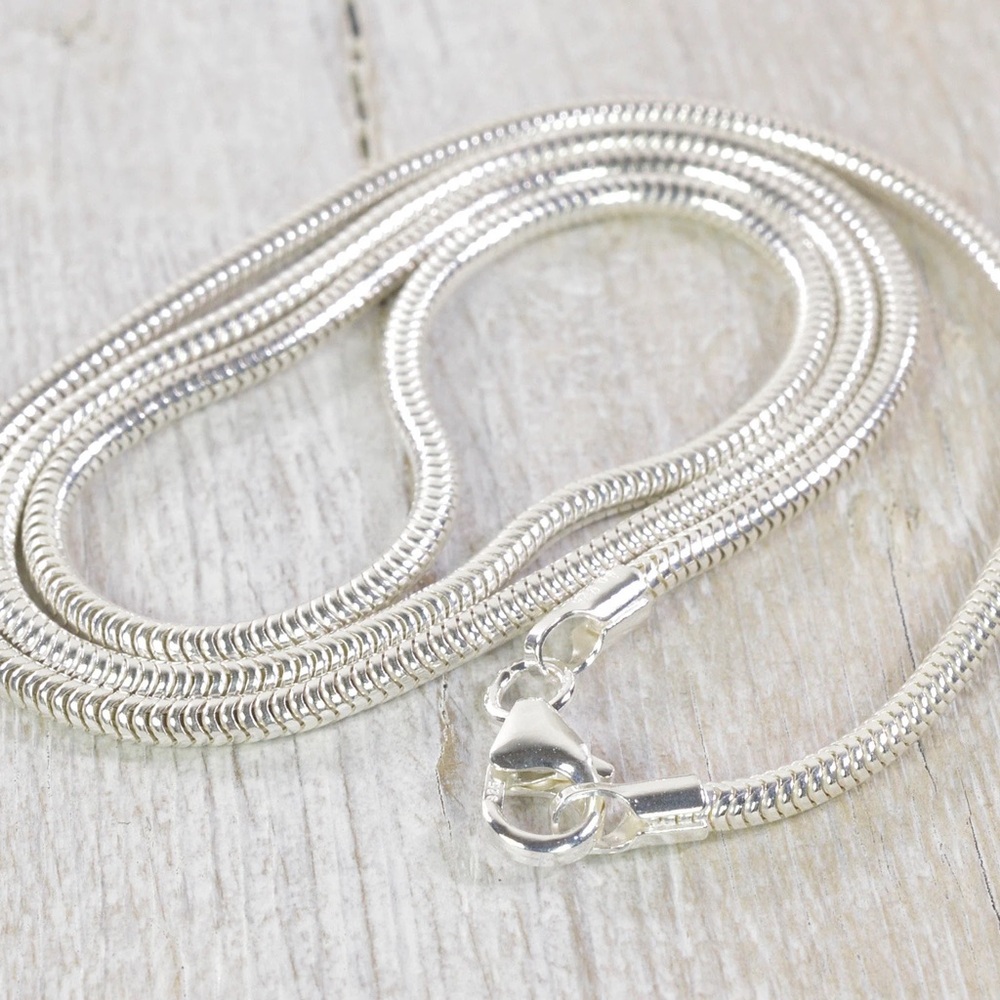 Genuine Italian 925 Sterling Silver 2mm or 3mm Snake Chain 18in/45cm Brand New - Picture 2 of 10